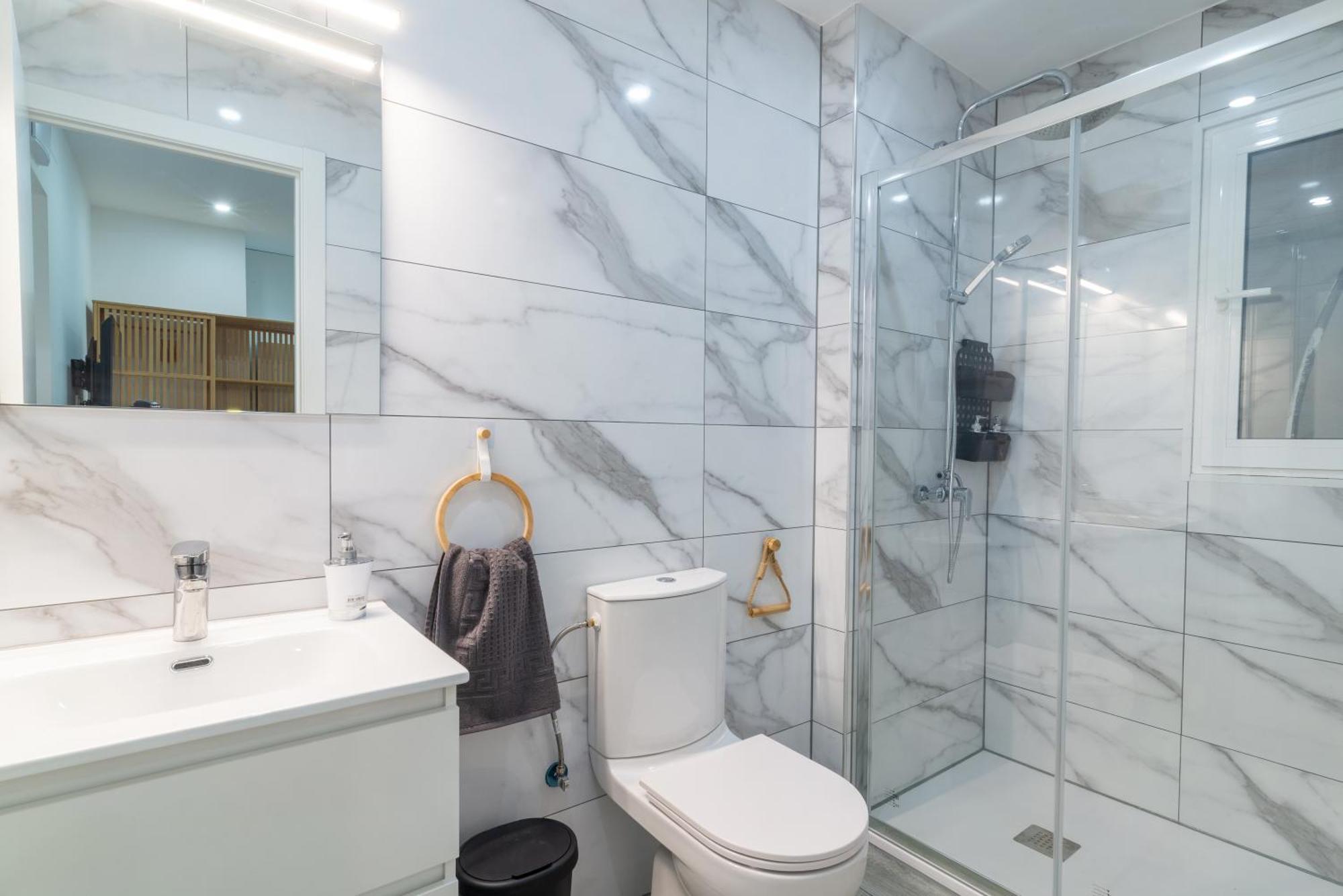 Salatan Apartments, Plaza Paris Apartment Lloret de Mar