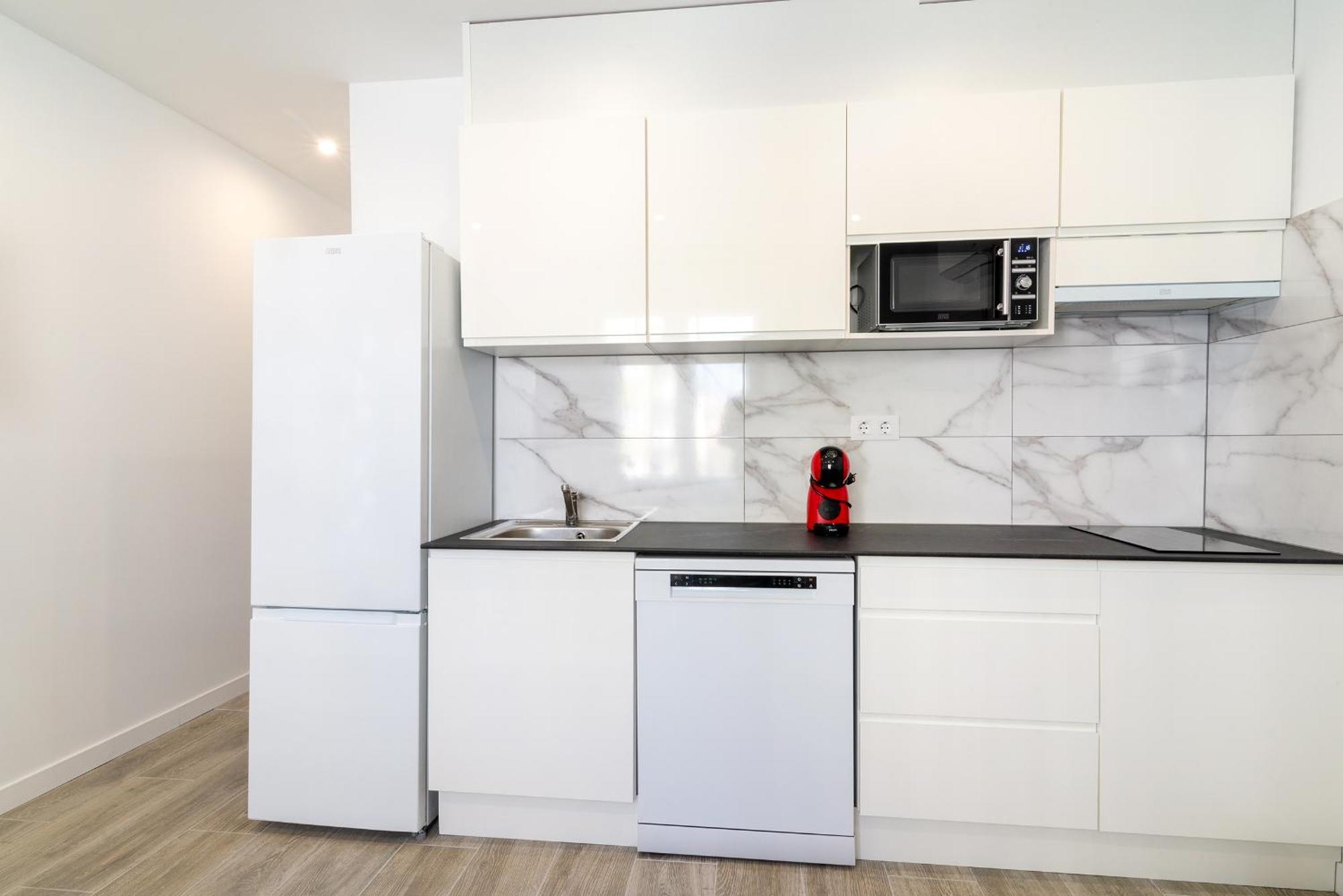 Salatan Apartments, Plaza Paris Apartment Lloret de Mar