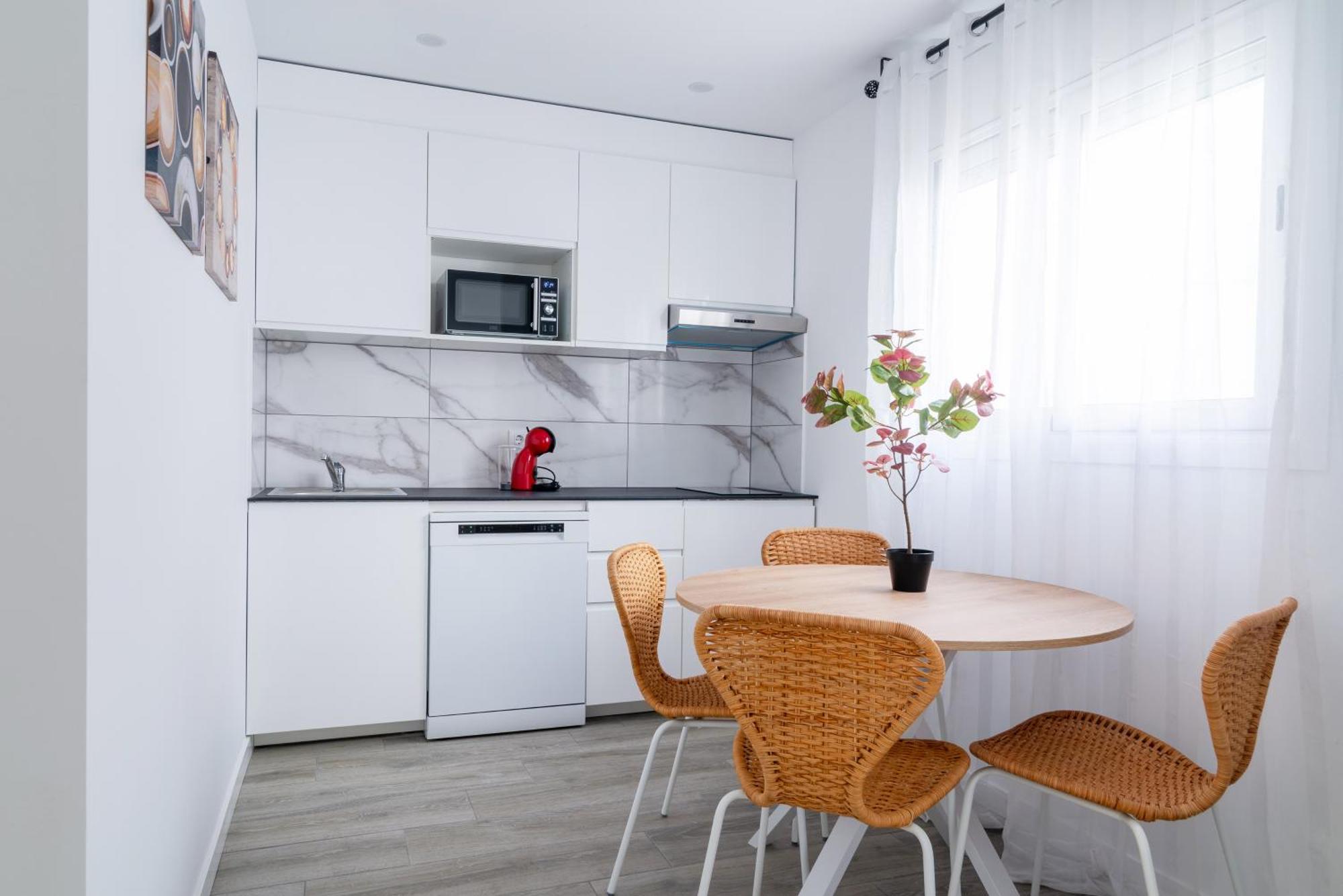 Salatan Apartments, Plaza Paris Apartment